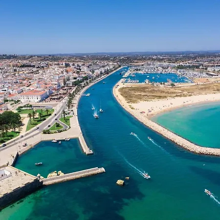 Casa Marina - Apartamento Com Piscina Junto Da Marina De Apartment