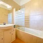 Casa Marina - Apartamento Com Piscina Junto Da Marina De *