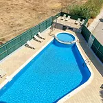 Casa Marina - Apartamento Com Piscina Junto Da Marina De *