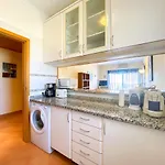 Casa Marina - Apartamento Com Piscina Junto Da Marina De *